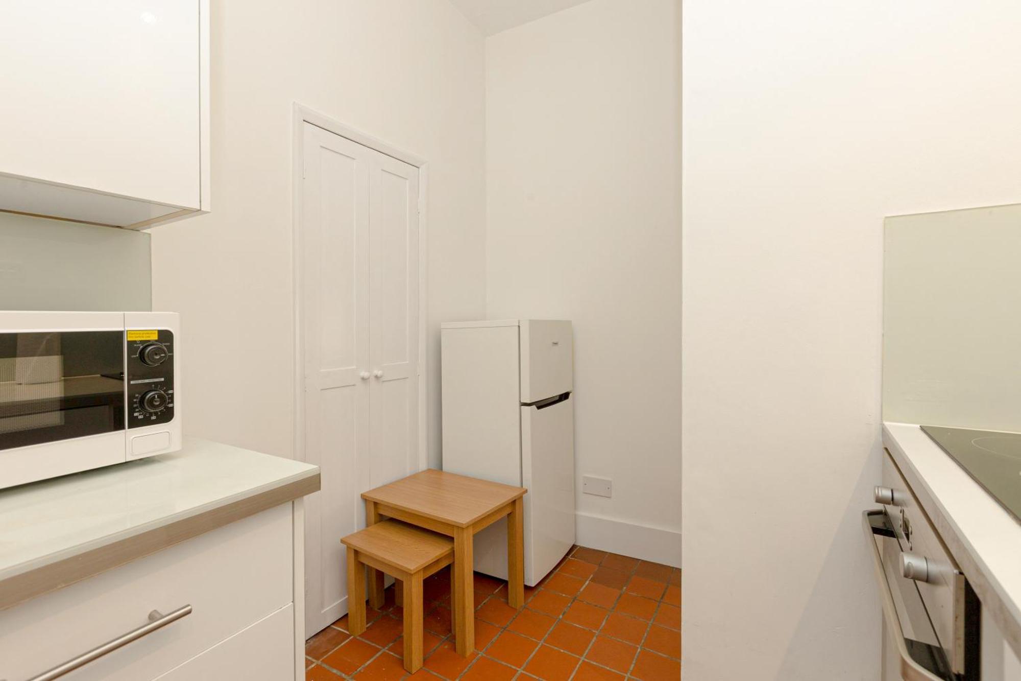 Sunny 1br Gem In Chelsea Harbour & Coleridge Gardens * Londres